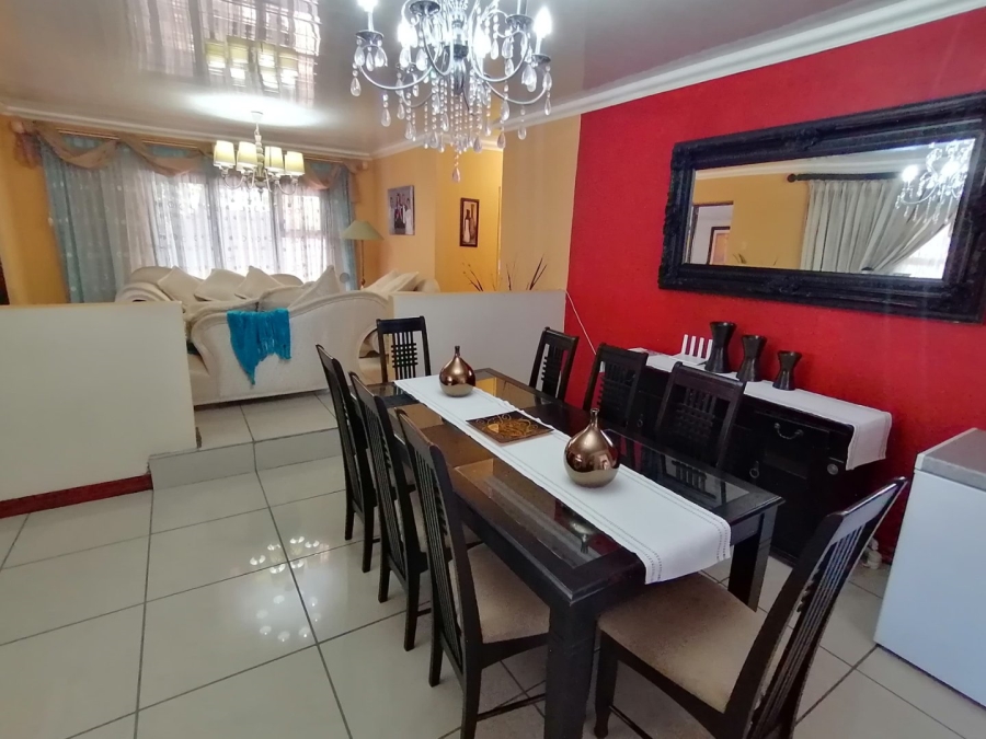 4 Bedroom Property for Sale in Uitsig Free State